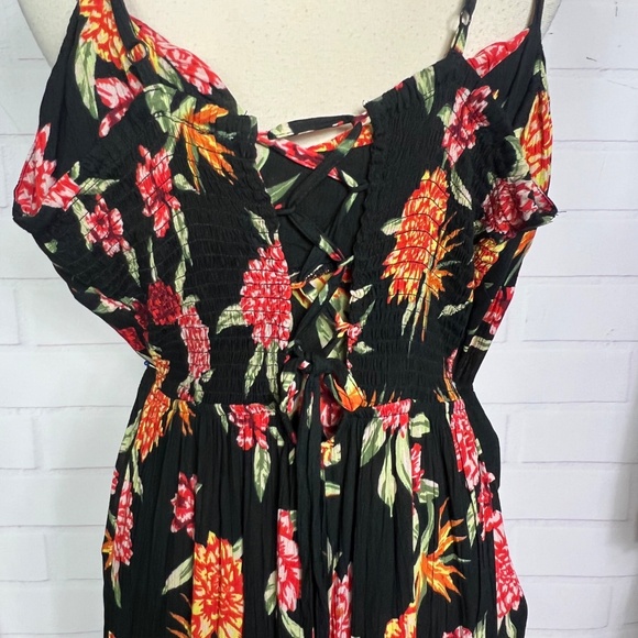 NWT🤩 |•DEREK HEART•| Tropical Floral Lace Up Back Jumpsuit - Picture 4 of 6